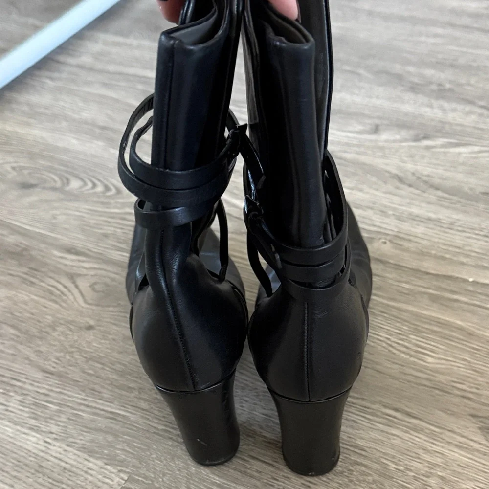 Jil Sander Black Leather Wrap-Strap Block Heel Ankle Boots - Picture 5 of 5